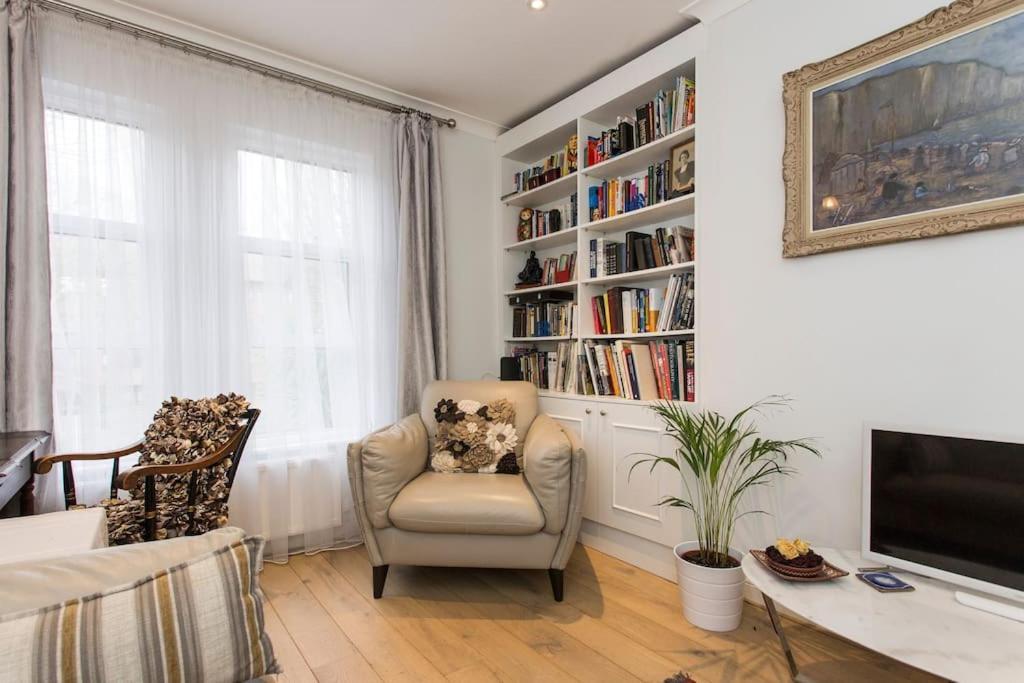 2 Bed Room Flat Near Westfield, West ロンドン エクステリア 写真