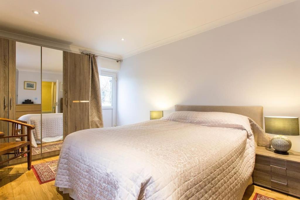 2 Bed Room Flat Near Westfield, West ロンドン エクステリア 写真